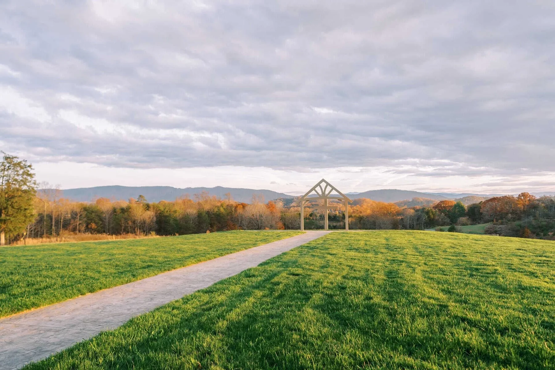 Ayoka Ranch’s timber arch overlooking the Tennessee hills